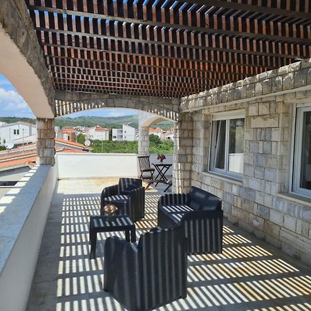 Villa More - 10m from sea Rogoznica  Esterno foto