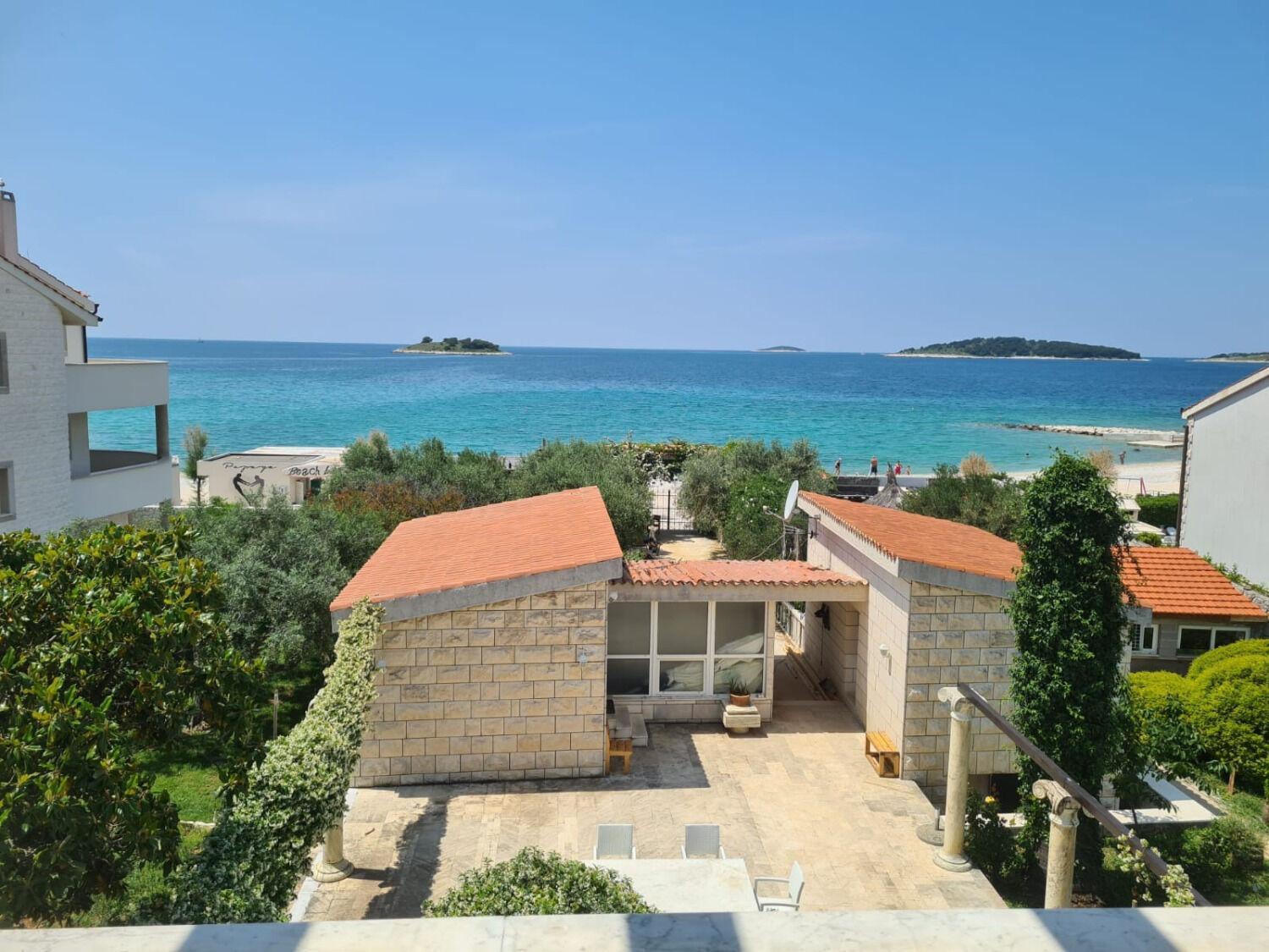 Villa More - 10m from sea Rogoznica  Esterno foto